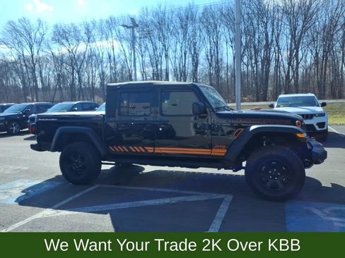 Used 2023 Jeep Gladiator Mojave w/ Cold Weather Group image 4