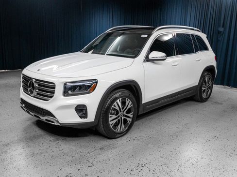 New 2026 Mercedes-Benz GLB 250 image 1