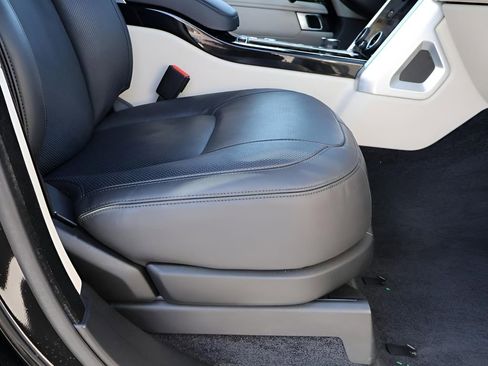 Used 2021 Land Rover Range Rover Westminster Edition image 11