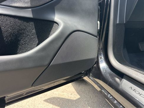 Used 2025 Tesla Model 3 Long Range RWD image 31