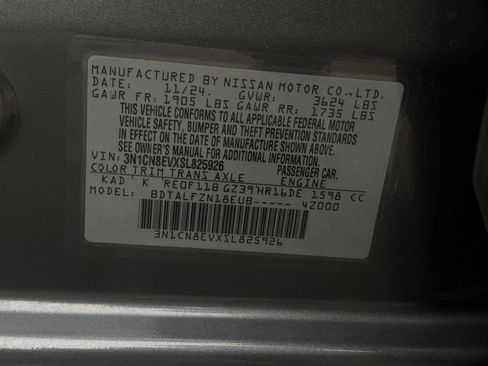 Used 2025 Nissan Versa SV image 33