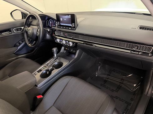 Used 2024 Honda Civic EX image 32