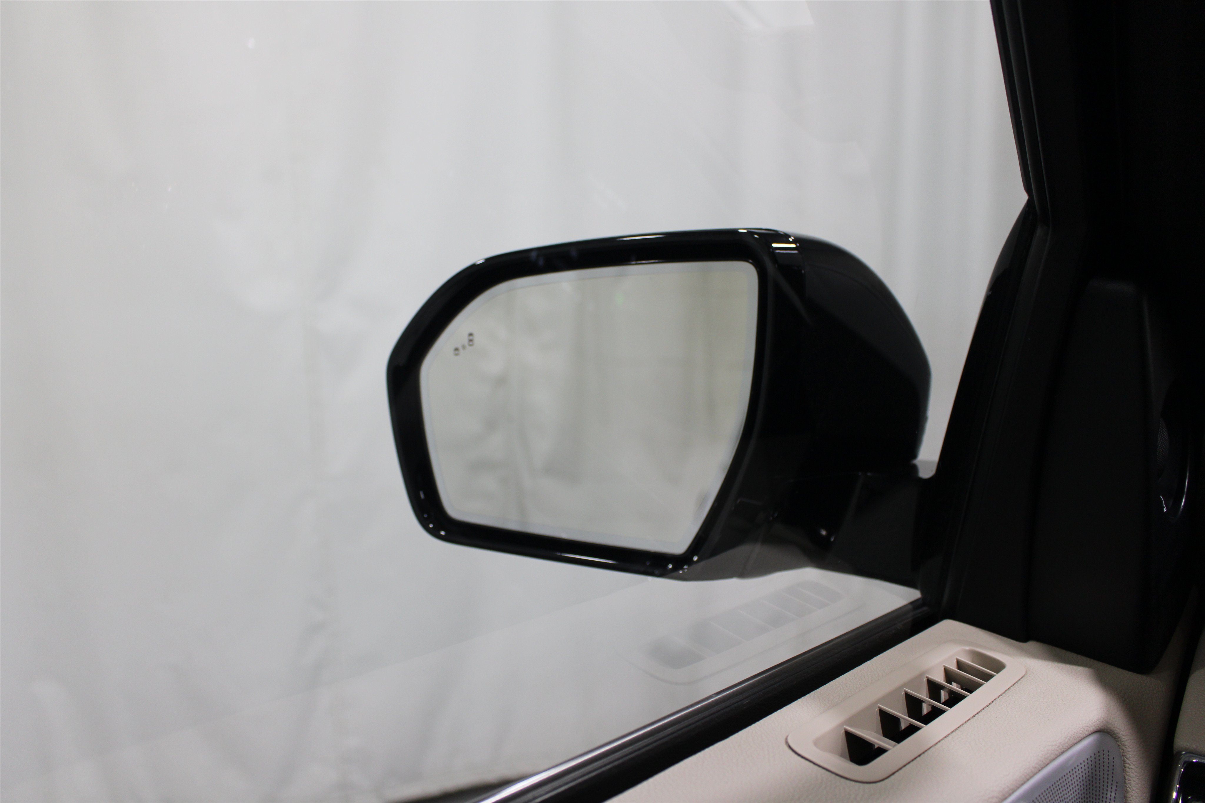 Used 2021 Lincoln Navigator L Reserve AWD/4WD image 9