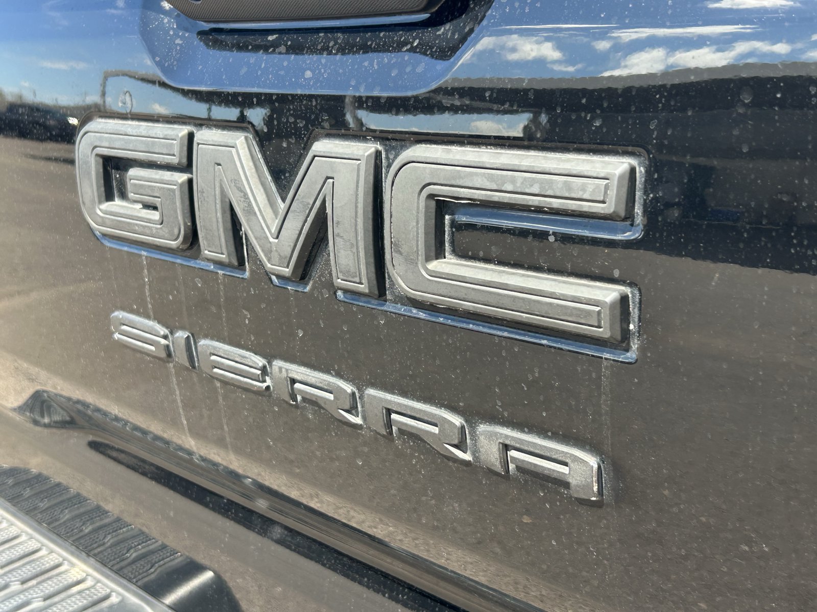 Used 2021 GMC Sierra 1500 Elevation RWD image 6