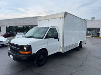 Used 2016 Chevrolet Express 4500 RWD video 1