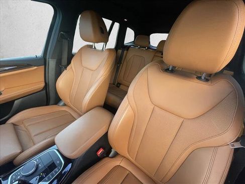 Used 2023 BMW X3 xDrive30i image 11