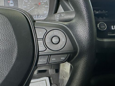 Used 2024 Toyota Corolla LE FWD image 17
