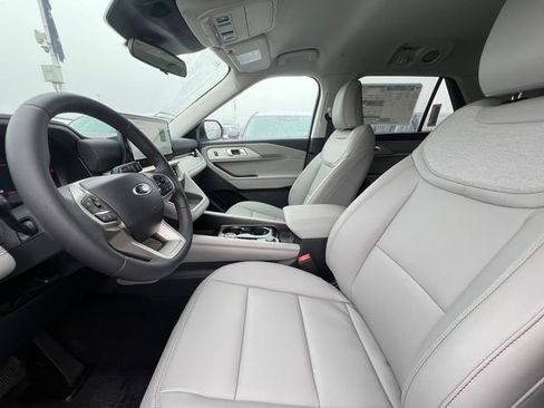 New 2026 Ford Explorer Active AWD/4WD image 12