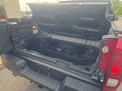Used 2024 Honda Ridgeline TrailSport image 9
