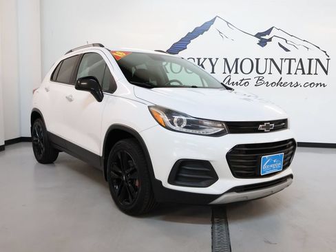 Used 2018 Chevrolet Trax LT w/ Redline Edition AWD/4WD image 1