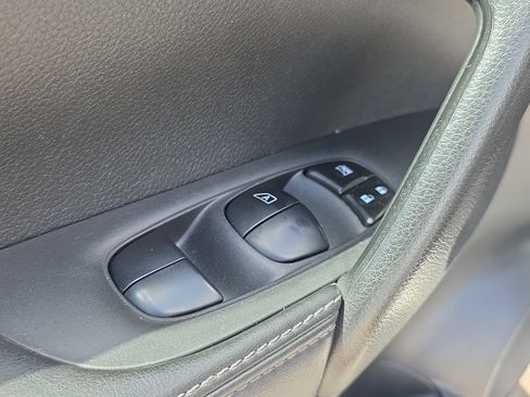 Used 2022 Nissan Rogue Sport SV w/ Technology Package AWD/4WD image 23