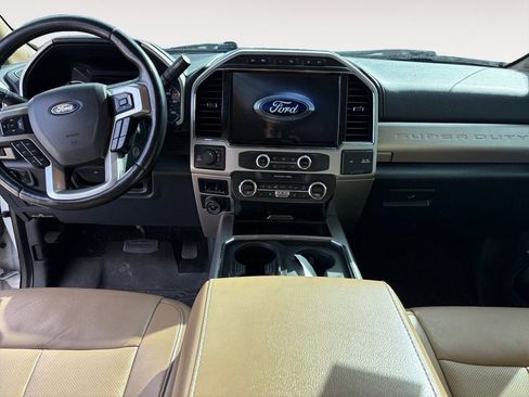 Used 2022 Ford F350 Lariat w/ Lariat Value Package AWD/4WD image 10