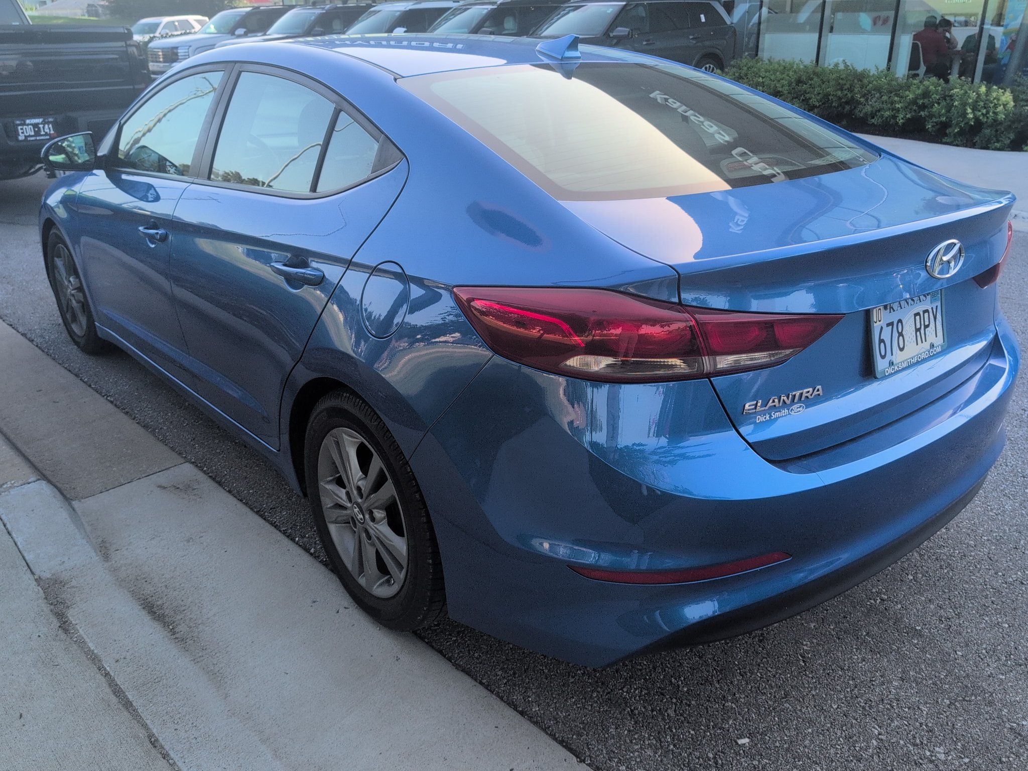 Used 2017 Hyundai Elantra SE FWD image 5