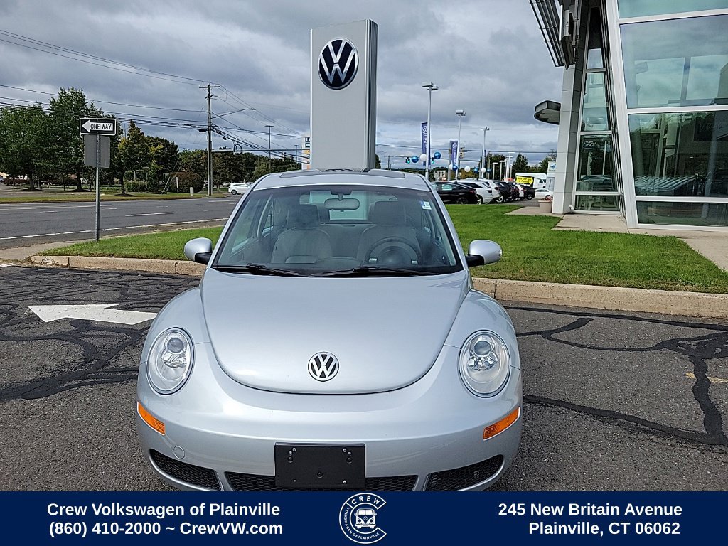 Used 2008 Volkswagen Beetle S FWD image 2