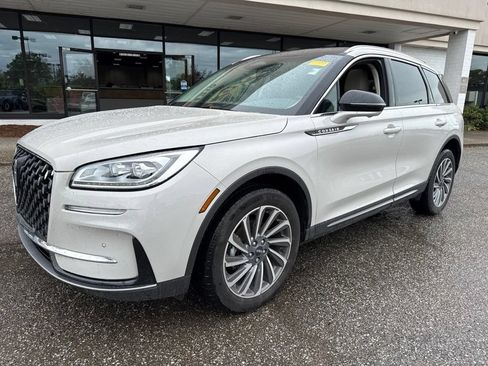 Used 2023 Lincoln Corsair Reserve w/ Equipment Group 201A AWD/4WD image 5