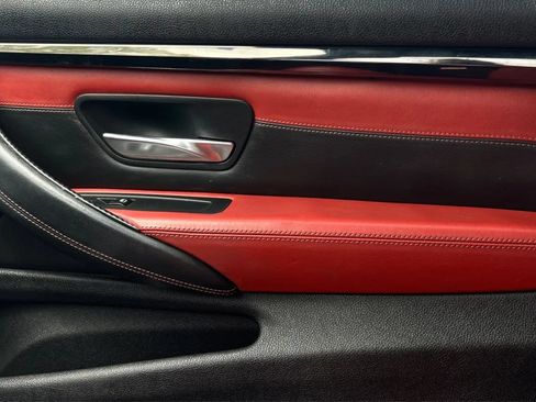 Used 2016 BMW M4 Convertible RWD image 41