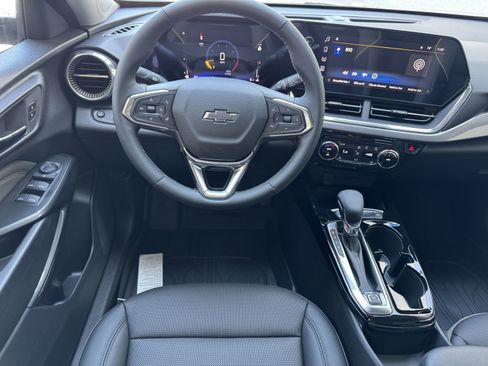 New 2025 Chevrolet Trax ACTIV w/ Driver Confidence Package image 17
