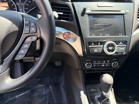 Used 2021 Acura ILX w/ Premium Package FWD image 16