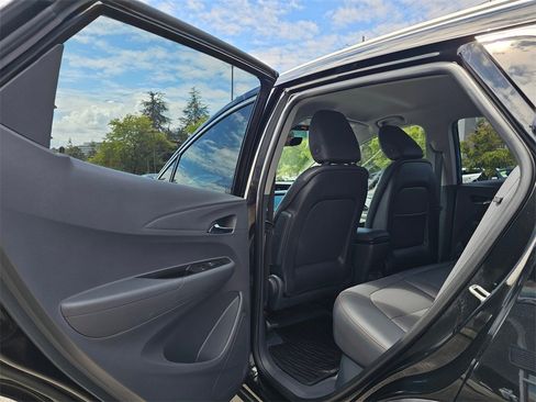 Used 2020 Chevrolet Bolt Premier w/ Infotainment Package image 18