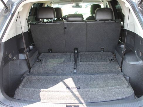 Used 2022 Volkswagen Tiguan SE FWD image 15