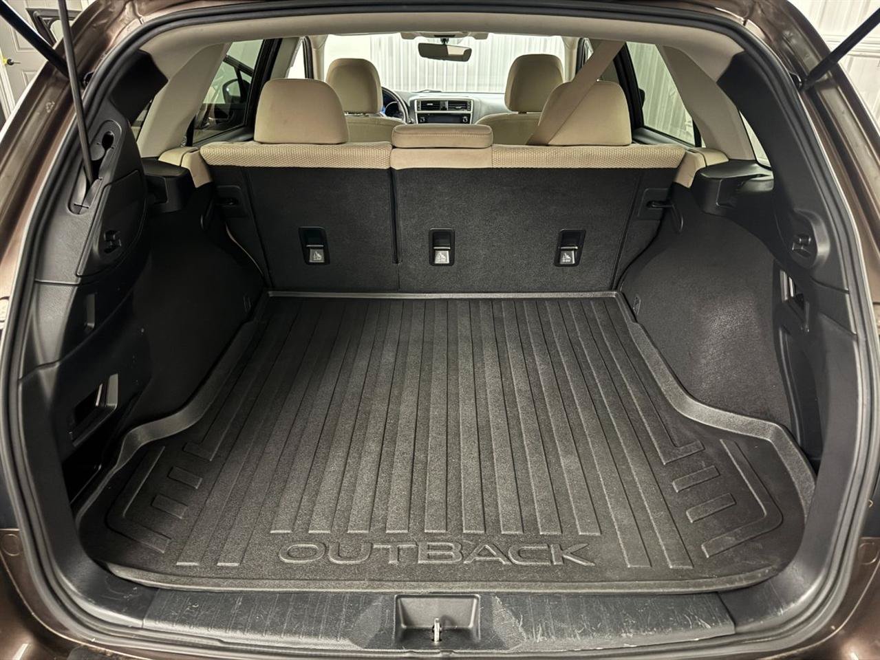 Used 2019 Subaru Outback 2.5i Premium AWD/4WD image 9