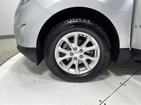 Used 2020 Chevrolet Equinox LS AWD/4WD image 4