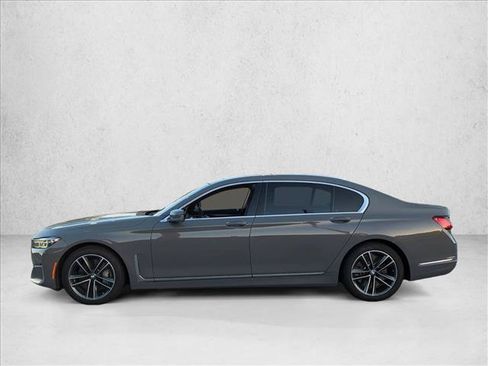 Used 2020 BMW 750i xDrive AWD/4WD image 5