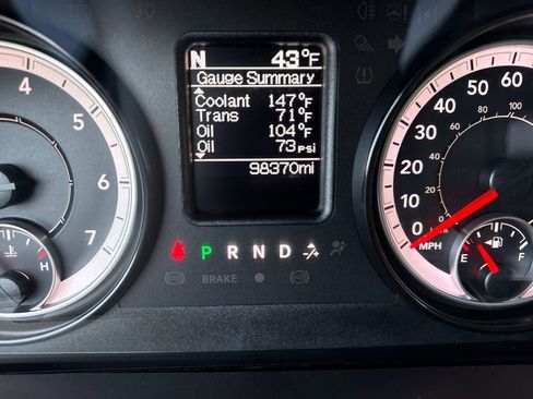 Used 2021 RAM 1500 Tradesman w/ Chrome Appearance Group image 16