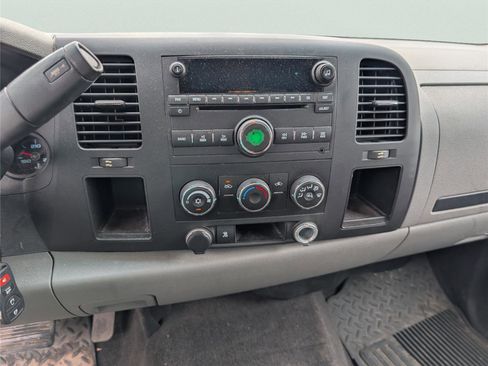 Used 2011 Chevrolet Silverado 1500 LS image 17
