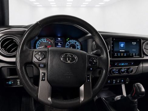 Used 2018 Toyota Tacoma TRD Pro AWD/4WD image 30