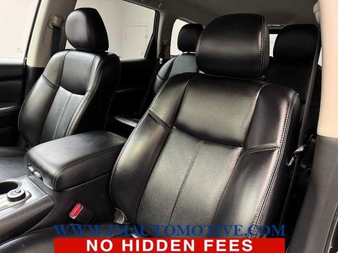 Used 2019 Nissan Pathfinder SL image 13