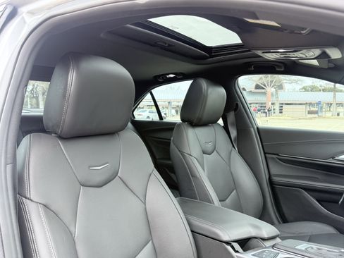 Used 2025 Cadillac CT4 Premium Luxury image 47