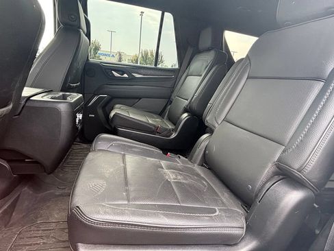 Used 2022 GMC Yukon Denali AWD/4WD image 9