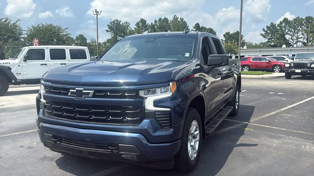 Used 2023 Chevrolet Silverado 1500 RST RWD image 3