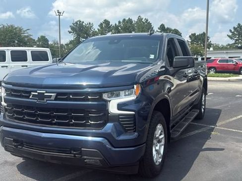 Used 2023 Chevrolet Silverado 1500 RST RWD image 3
