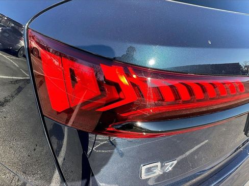 Used 2023 Audi Q7 3.0T Prestige image 23