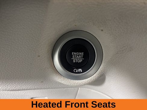 Used 2023 Chrysler Pacifica Limited FWD image 16