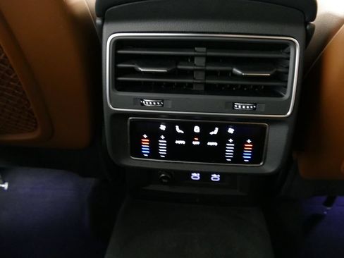 Used 2021 Audi Q8 Premium Plus w/ Premium Plus Package AWD/4WD image 26
