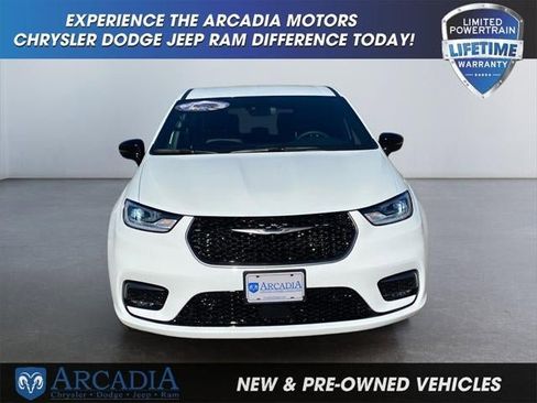 New 2026 Chrysler Pacifica Select image 23