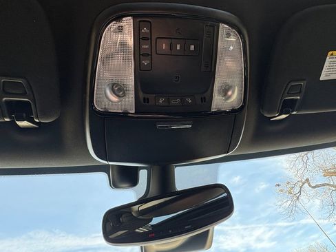 Used 2023 Dodge Durango GT image 32