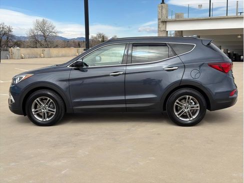 Used 2017 Hyundai Santa Fe Sport image 4