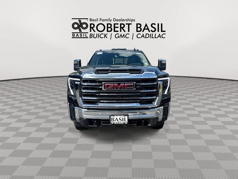 New 2026 GMC Sierra 3500 SLT w/ SLT Premium Package AWD/4WD image 3