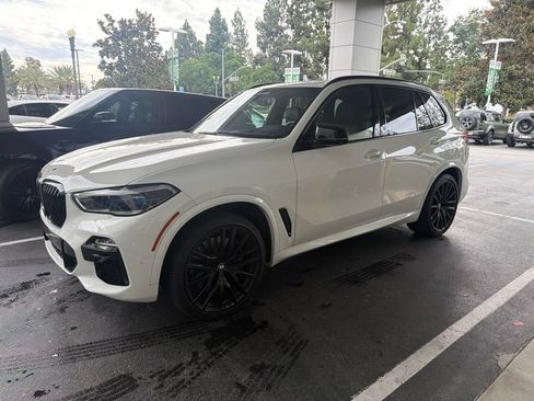 Used 2021 BMW X5 M50i w/ Executive Package AWD/4WD image 1