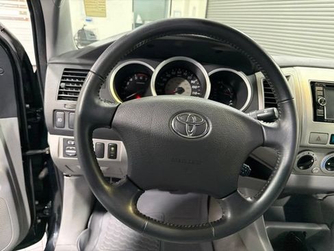 Used 2006 Toyota Tacoma PreRunner w/ SR5 Pkg #2 RWD image 15