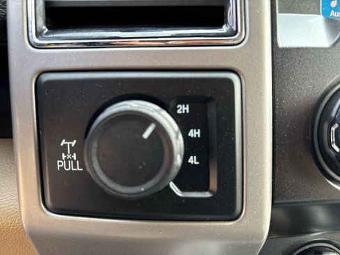 Used 2019 Ford F250 Lariat w/ Chrome Package AWD/4WD image 26