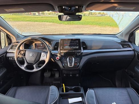 Used 2024 Honda Odyssey Elite image 21