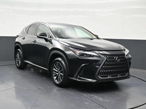 Used 2025 Lexus NX 250 FWD w/ Accessory Package (K3) image 8