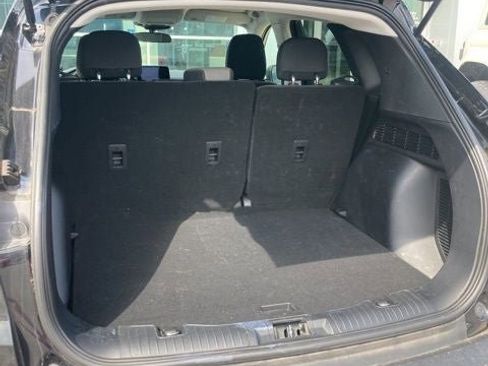 Used 2022 Ford Escape SE w/ Cold Weather Package image 11