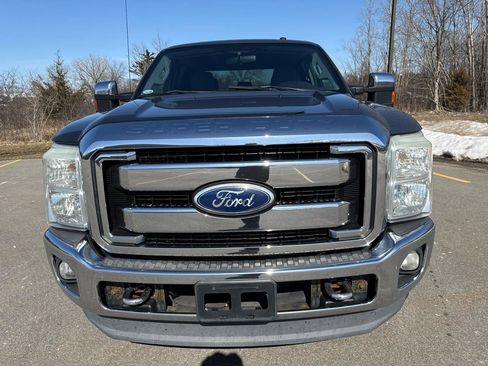 Used 2011 Ford F250 XLT w/ XTR Pkg image 2