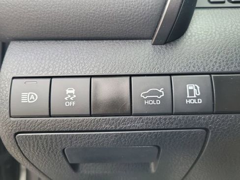Used 2024 Toyota Camry SE FWD image 17